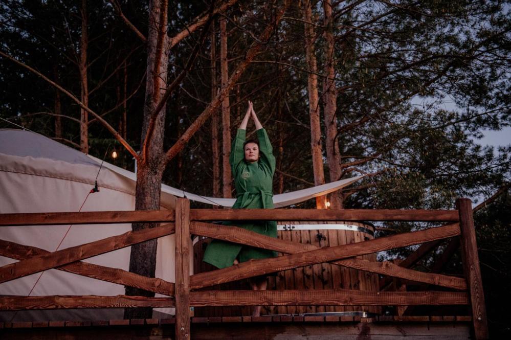 Jurty Z Widokiem, Prywatna Balia- Dzikolas Glamping Краснобруд Экстерьер фото