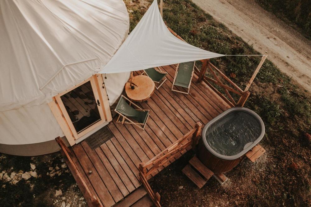Jurty Z Widokiem, Prywatna Balia- Dzikolas Glamping Краснобруд Экстерьер фото