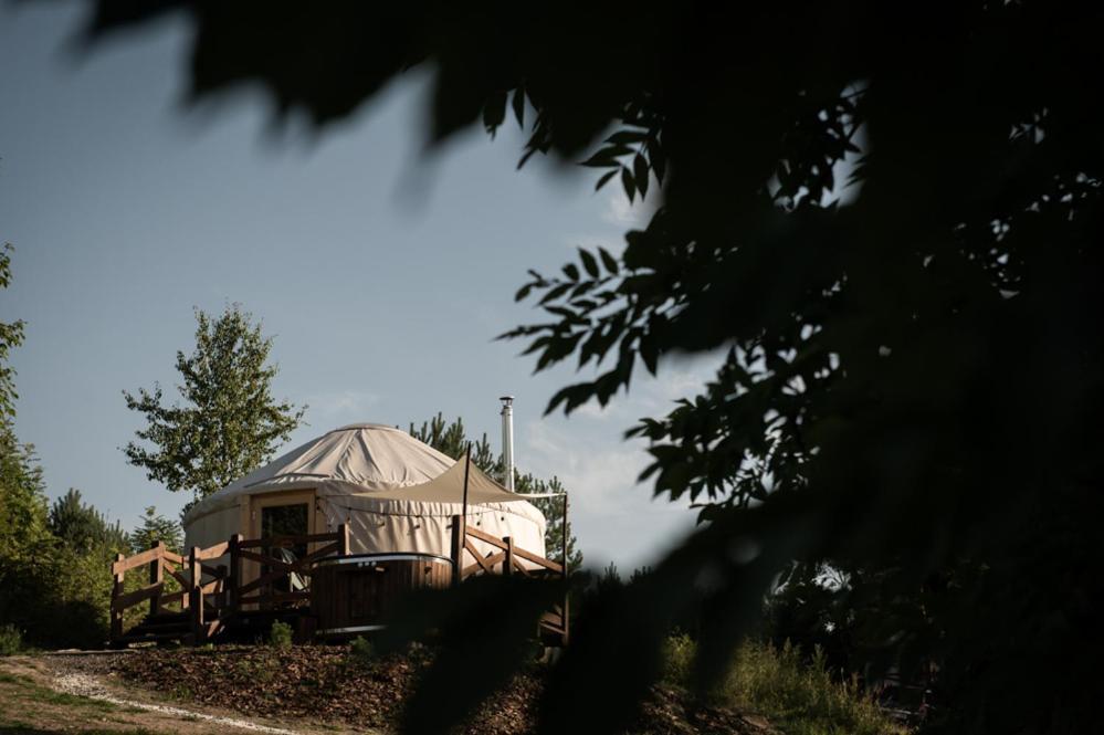 Jurty Z Widokiem, Prywatna Balia- Dzikolas Glamping Краснобруд Экстерьер фото